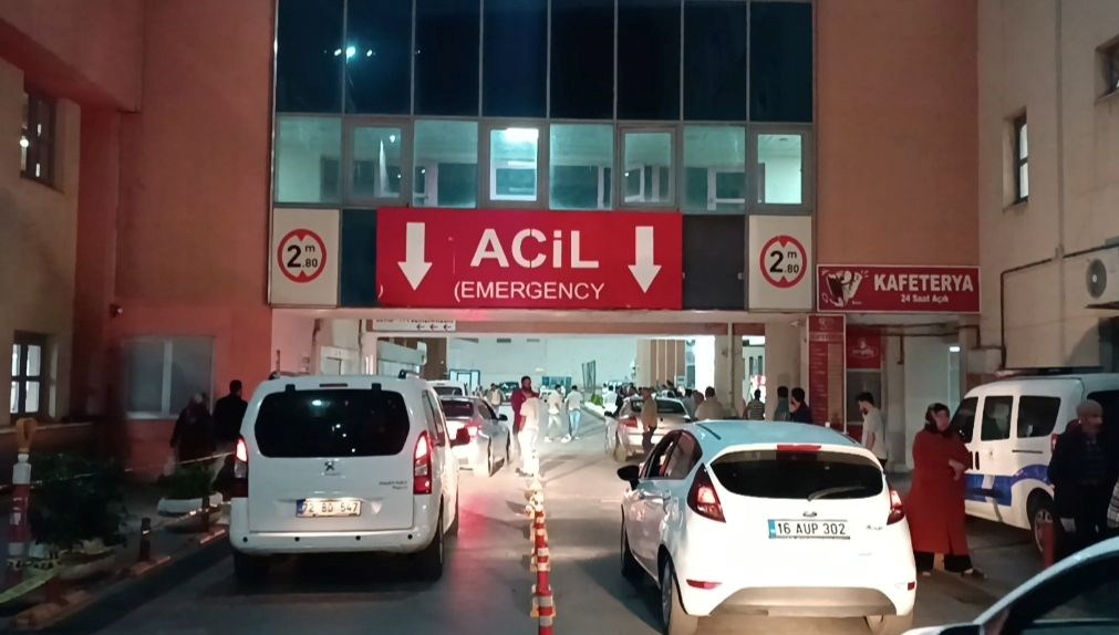 batmanda otomobil ile carpisan motosikletin surucusu oldu jeTlPigu