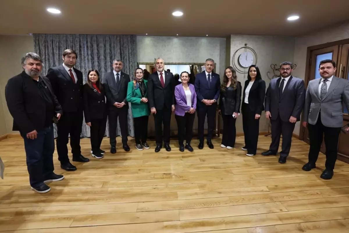 bakan isikhandan asgari ucret mesaji AGzxkJum.jpg