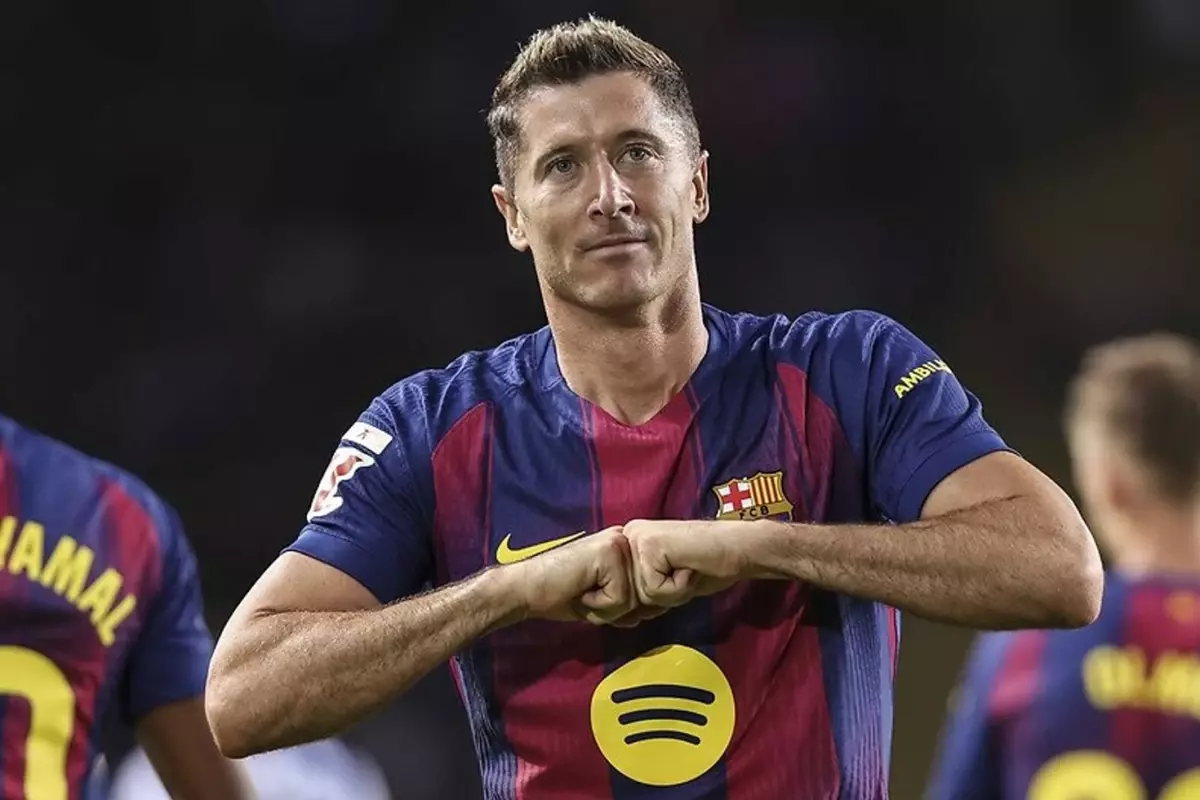 fenerbahceden tarihi transfer hamlesi u6JjQLPk.jpg