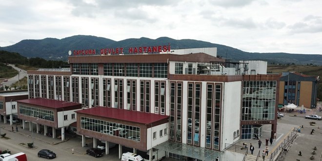 karin agrisiyla hastaneye gitti hamile oldugunu ogrendi JS77GeQg.jpg