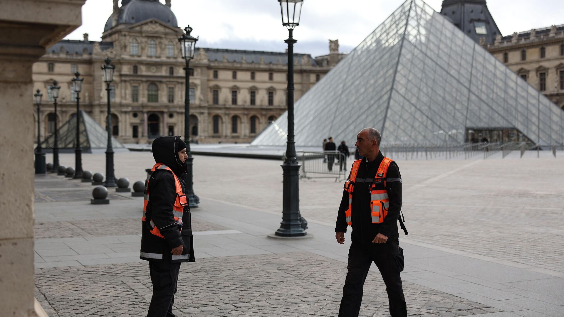 louvre muzesinin maddi zarari aciklandi yine de tarihi degeriyle kiyaslanamaz qsCQBTiK.jpg
