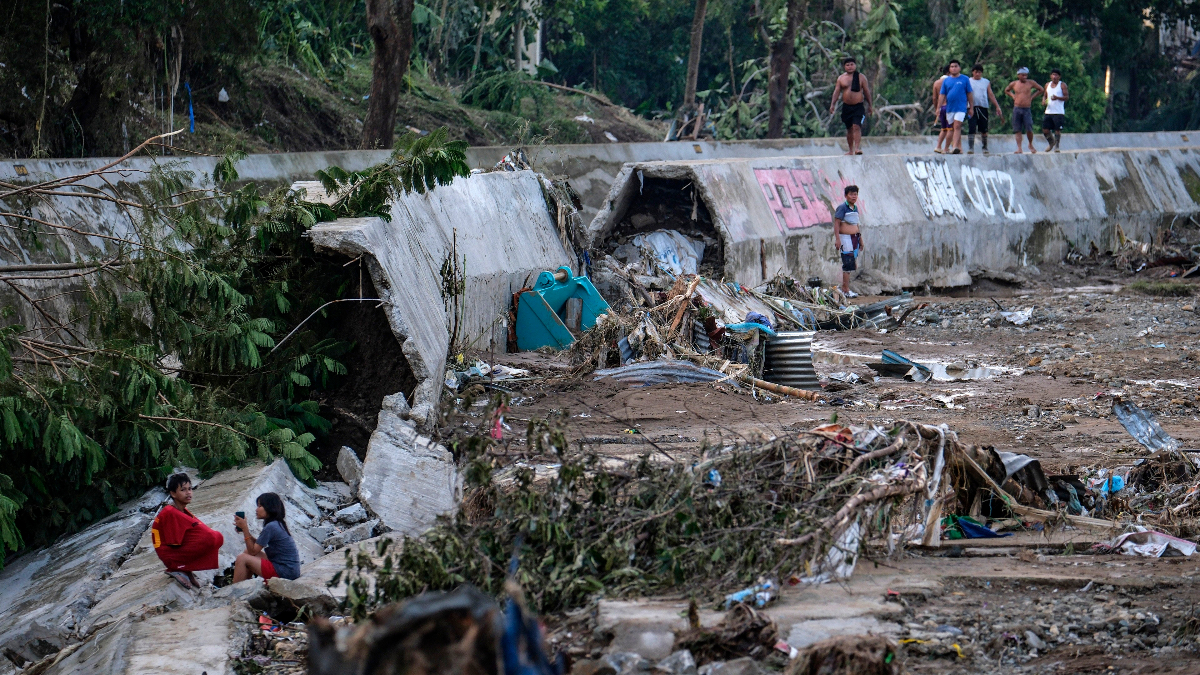 filipinleri vuran kalmaegi tayfununda can kaybi artiyor cNJuPvMt.jpg
