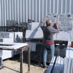 zamlar-mezar-siparisini-one-cekti-olmeden-mezarini-yaptiran-var-OHruemIj