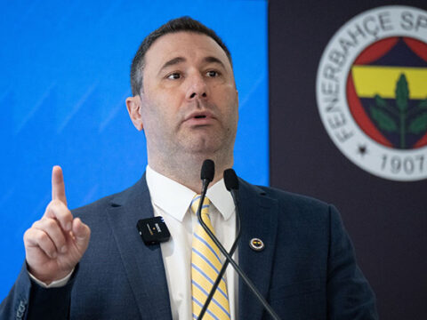Sezon baslamadan kriz cikti gokturk ozturkun elini sikmadi mgc7hDiG